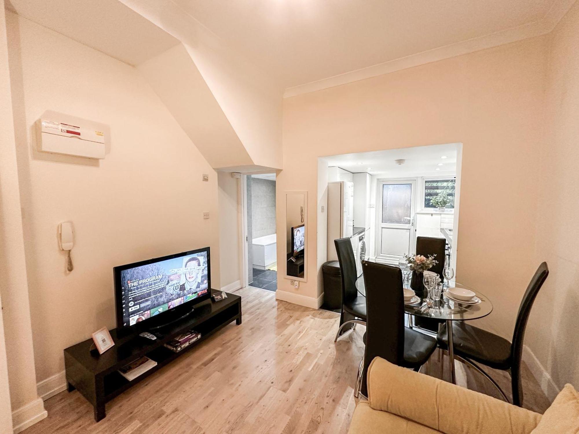 1Bedroom Flat With Small Garden In Finsbury Park, Highbury لندن المظهر الخارجي الصورة