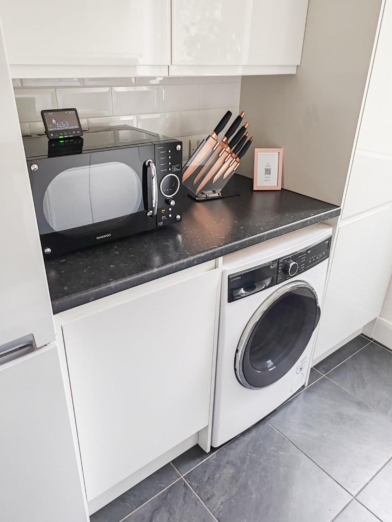 1-Bedroom Flat With Small Garden & Paid Parking In Finsbury Park, Highbury لندن المظهر الخارجي الصورة